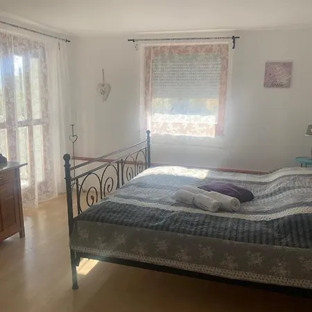 Levendula Apartman Gyenesdiás