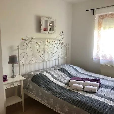 Levendula Apartman Apartamento Gyenesdiás