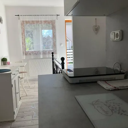Apartamento Levendula Apartman *