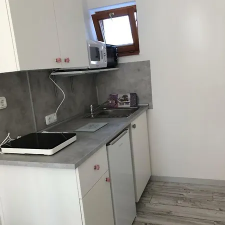 Levendula Apartman * Gyenesdiás