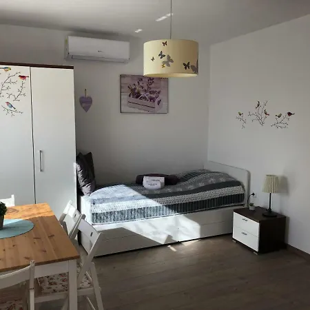 Levendula Apartman Gyenesdiás