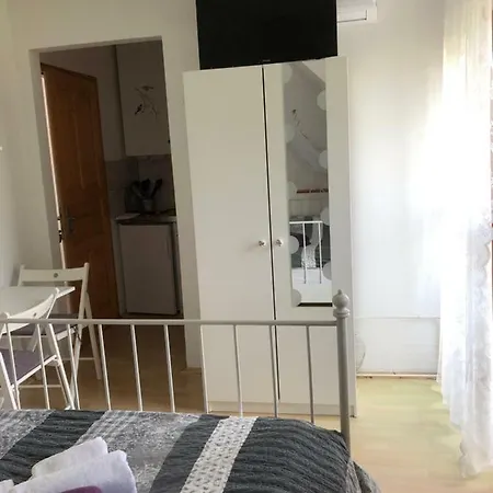 Levendula Apartman Apartamento Gyenesdiás