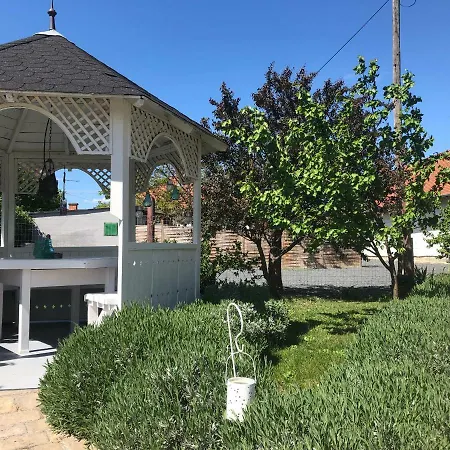 Levendula Apartman Apartamento Gyenesdiás