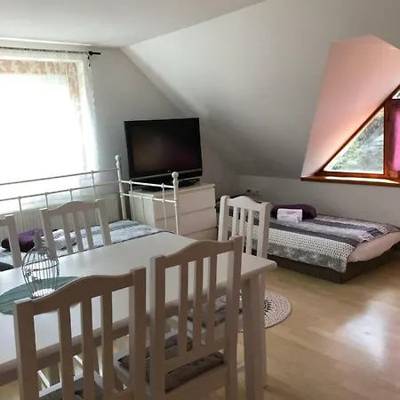 Levendula Apartman Gyenesdiás