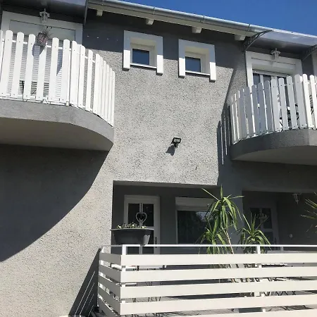 Apartamento Levendula Apartman